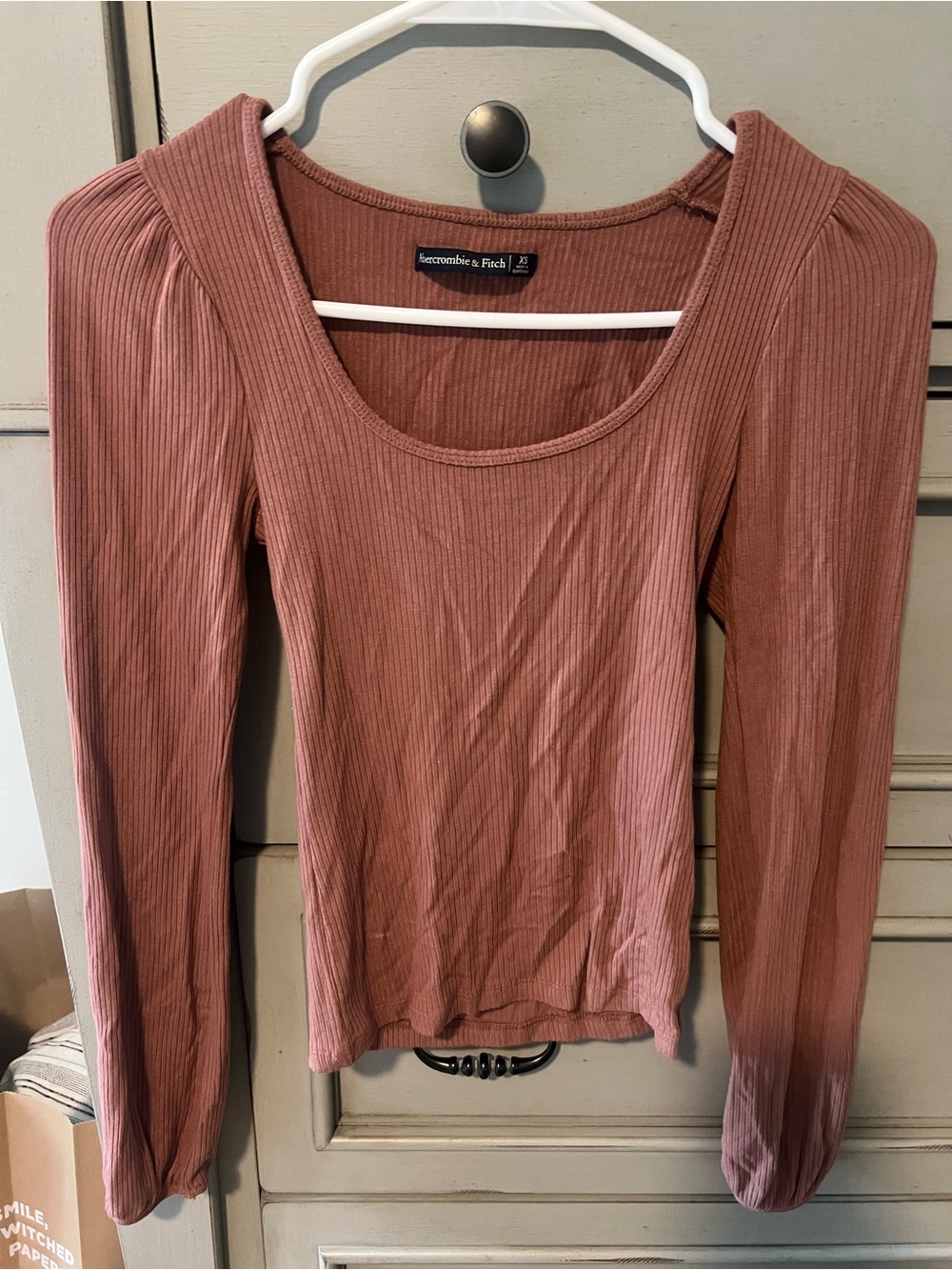 Abercrombie & Fitch Ribbed Scoop Neck Long Sleeve Top - Dusty Mauve